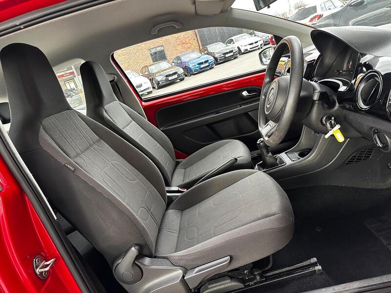 Used Volkswagen up! 2014 for sale - 77693885: Photo 14