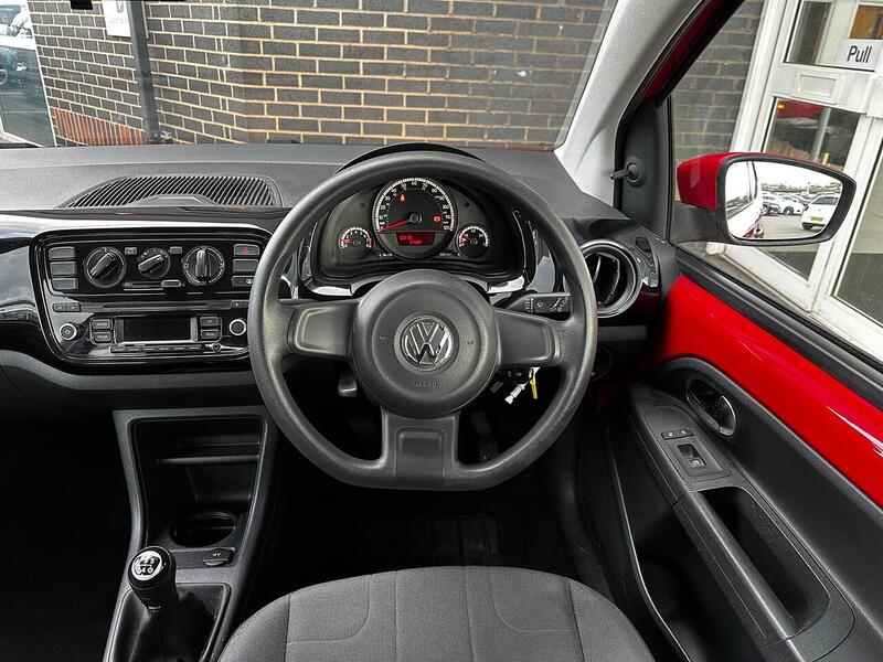 Used Volkswagen up! 2014 for sale - 77693885: Photo 28