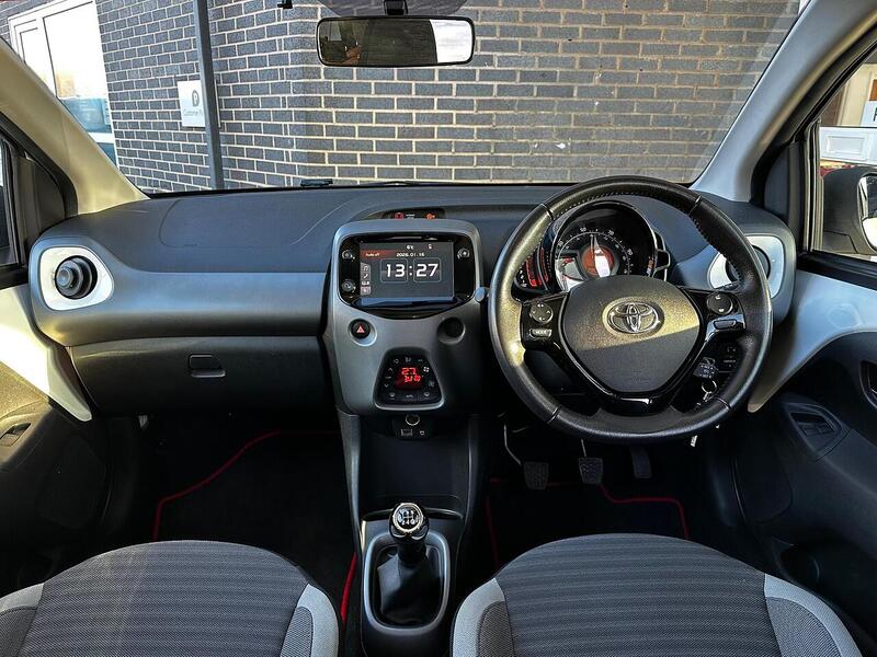 Used Toyota AYGO 2019 for sale - 77490677: Photo 10