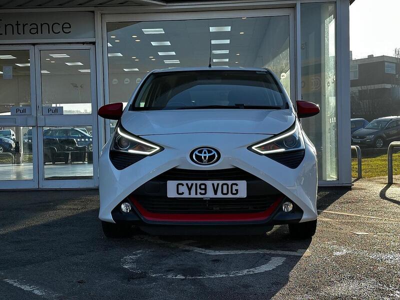 Used Toyota AYGO 2019 for sale - 77490677: Photo 2