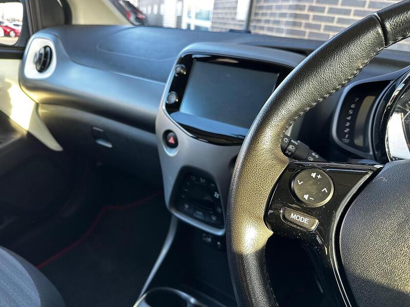 Used Toyota AYGO 2019 for sale - 77250934: Photo 11