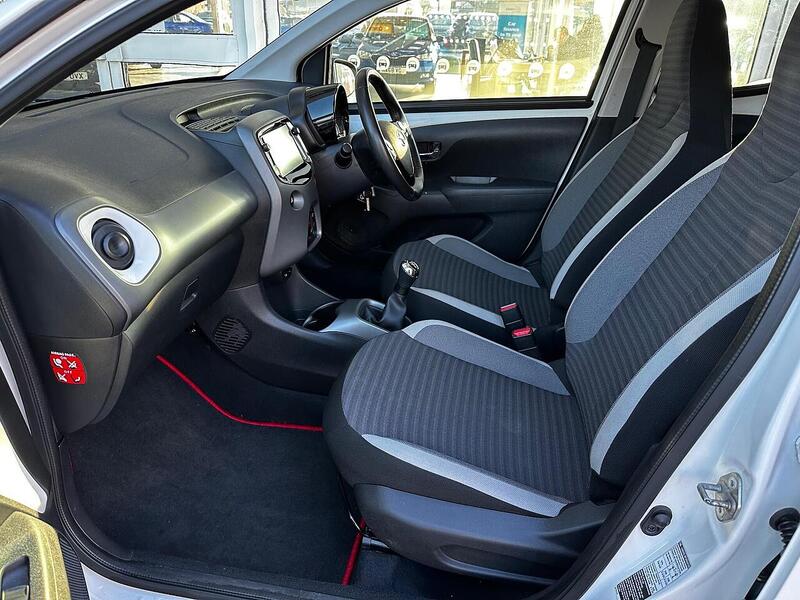 Used Toyota AYGO 2019 for sale - 77250934: Photo 25