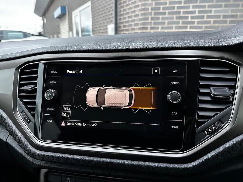 Used Volkswagen T-Roc 2018 for sale - 77132539: Photo 21