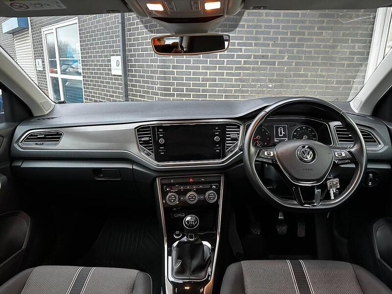 Used Volkswagen T-Roc 2018 for sale - 77132539: Photo 9