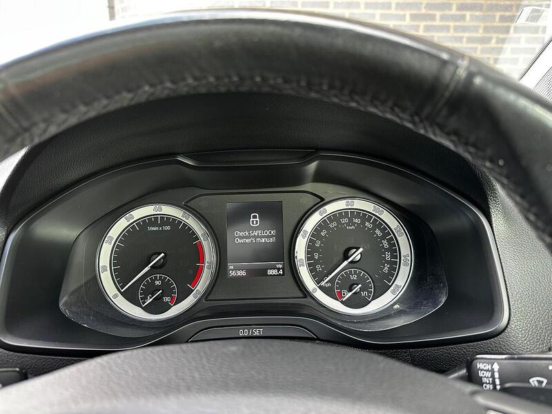 Used Skoda Karoq 2018 for sale - 77132472: Photo 27