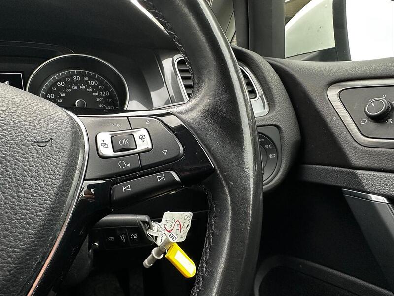 Used Volkswagen Golf 2017 for sale - 77640129: Photo 15