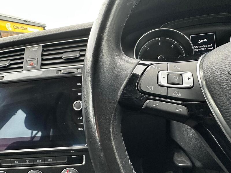 Used Volkswagen Golf 2017 for sale - 77640129: Photo 16