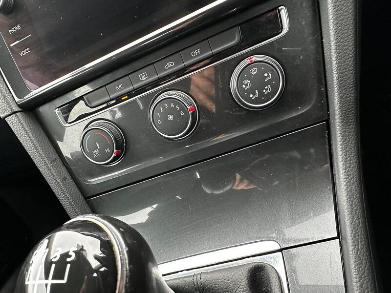 Used Volkswagen Golf 2017 for sale - 77640129: Photo 17