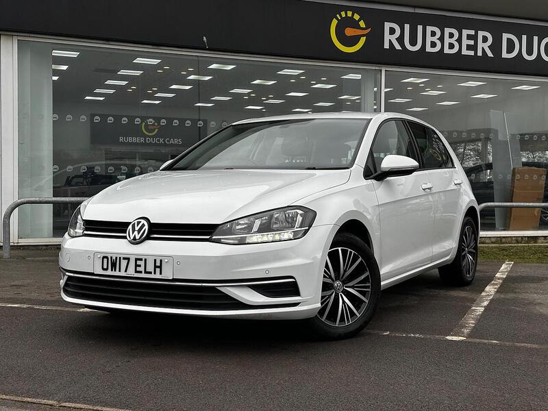 Used Volkswagen Golf 2017 for sale - 77640129: Photo 2