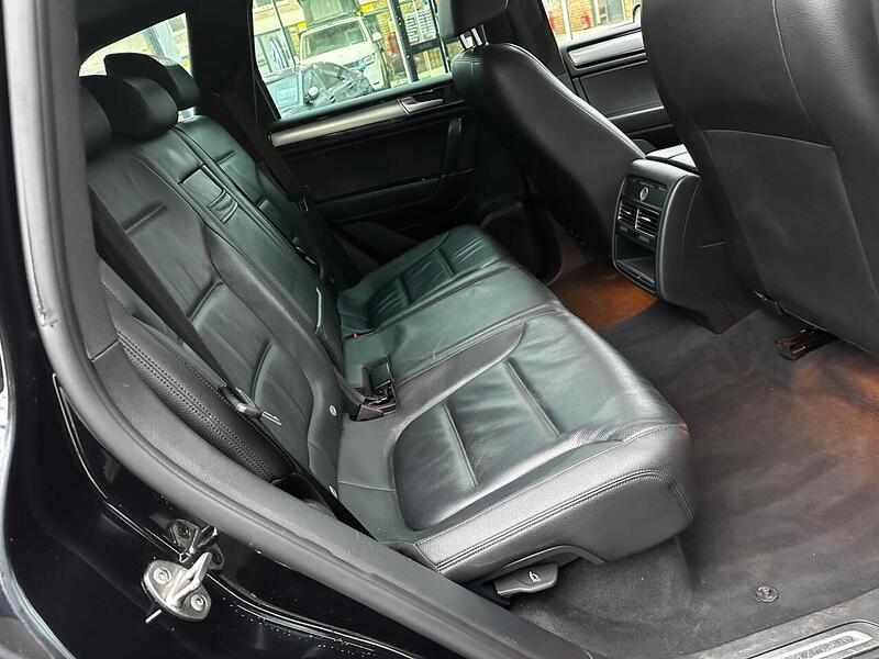 Used Volkswagen Touareg 2015 for sale - 77418358: Photo 14