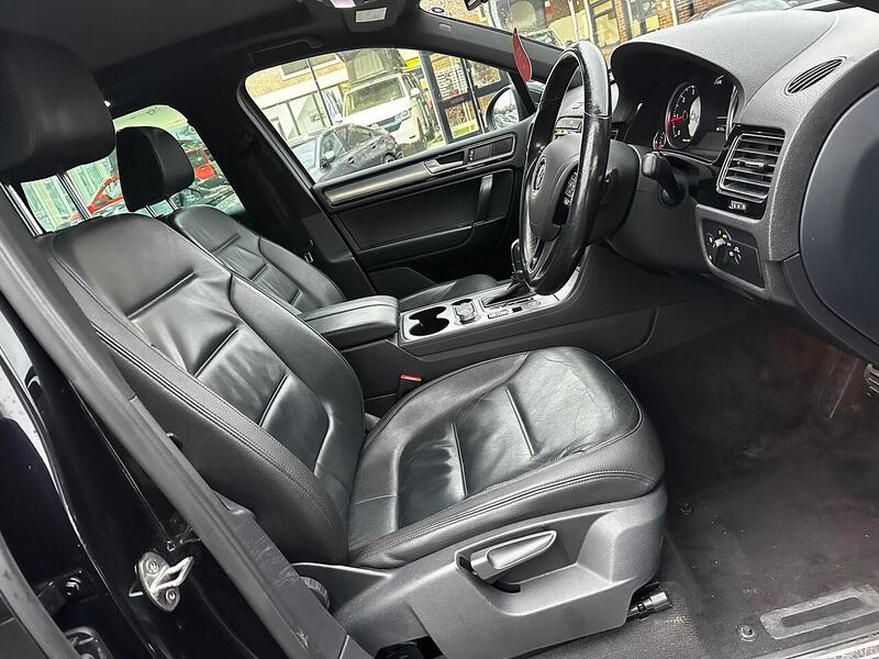 Used Volkswagen Touareg 2015 for sale - 77418358: Photo 15