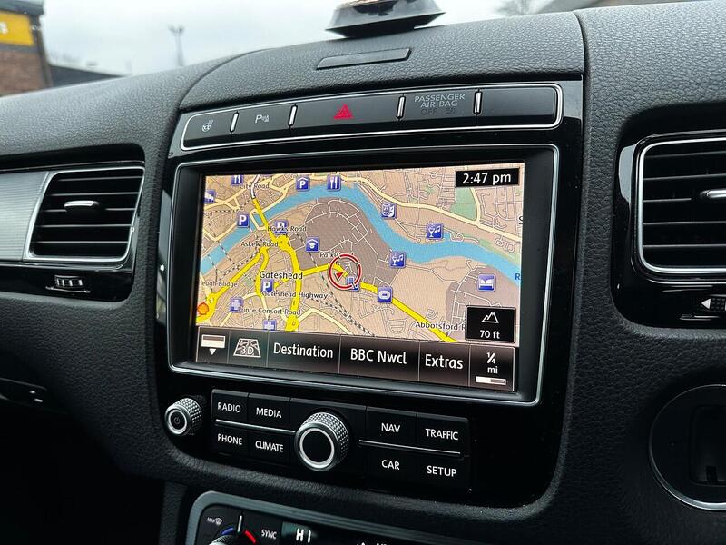 Used Volkswagen Touareg 2015 for sale - 77418358: Photo 24