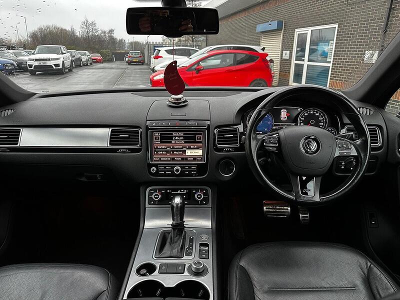 Used Volkswagen Touareg 2015 for sale - 77418358: Photo 9