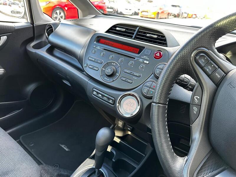 Used Honda Jazz 2013 for sale - 78224164: Photo 11