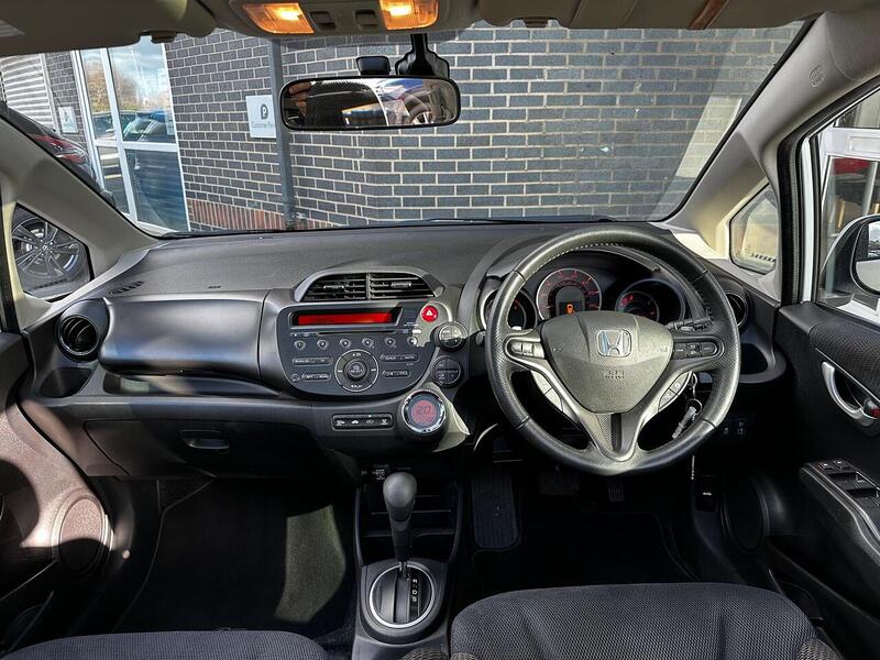 Used Honda Jazz 2013 for sale - 78224164: Photo 9