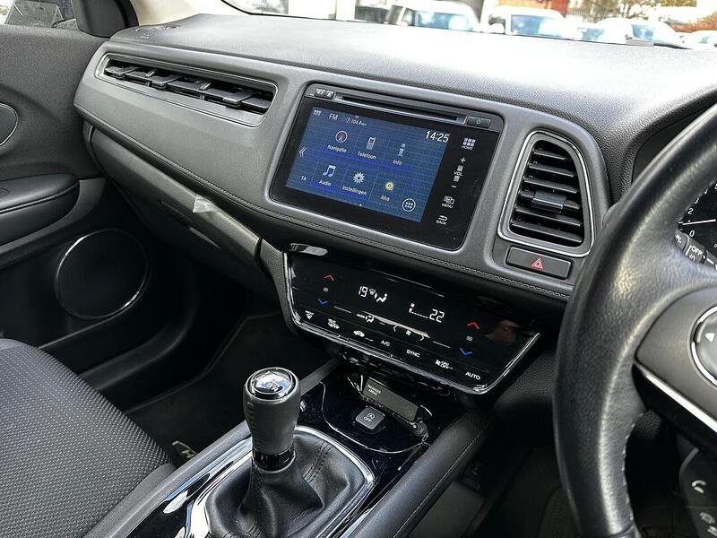 Used Honda HR-V 2018 for sale - 77902521: Photo 16