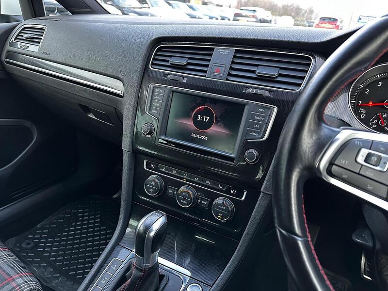 Used Volkswagen Golf 2017 for sale - 77365332: Photo 11