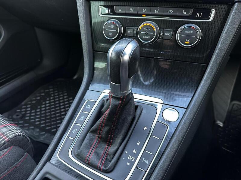 Used Volkswagen Golf 2017 for sale - 77365332: Photo 12