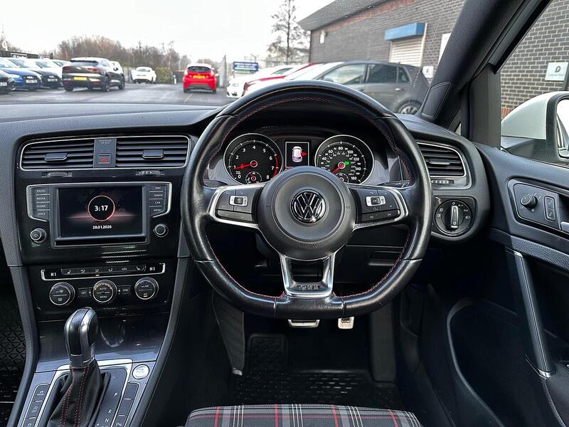 Used Volkswagen Golf 2017 for sale - 77365332: Photo 27