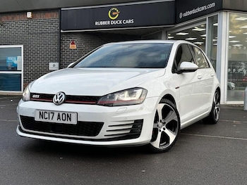 Used Volkswagen Golf 2017 for sale - 77365332: Photo