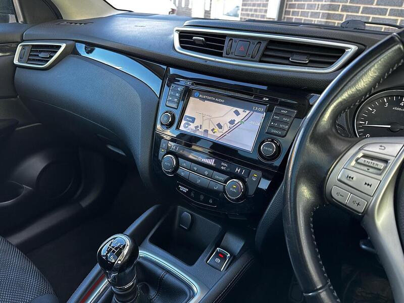 Used Nissan Qashqai 2015 for sale - 77247355: Photo 18