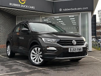 Used Volkswagen T-Roc 2019 for sale - 77132492: Photo
