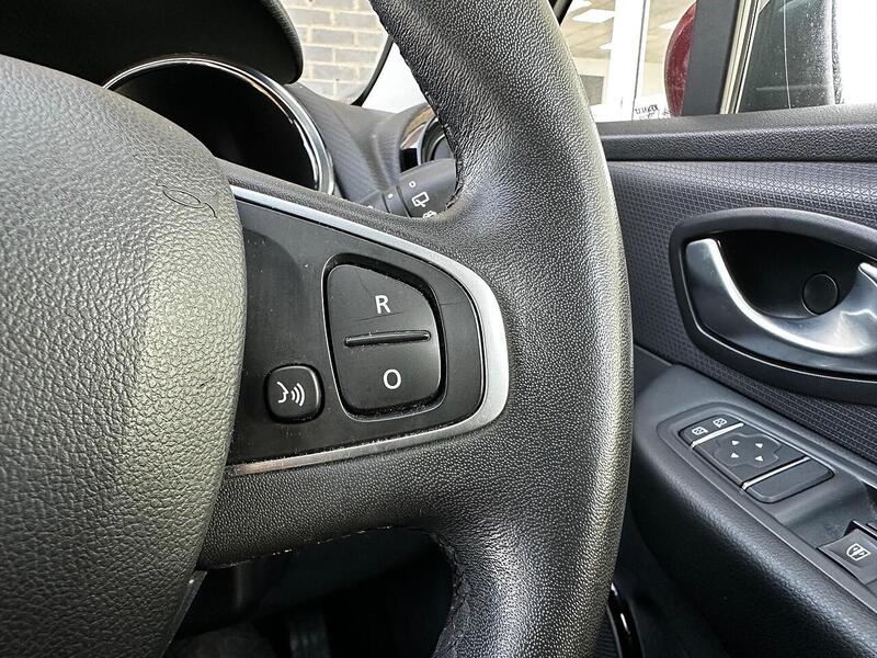 Used Renault Clio 2017 for sale - 77132473: Photo 15