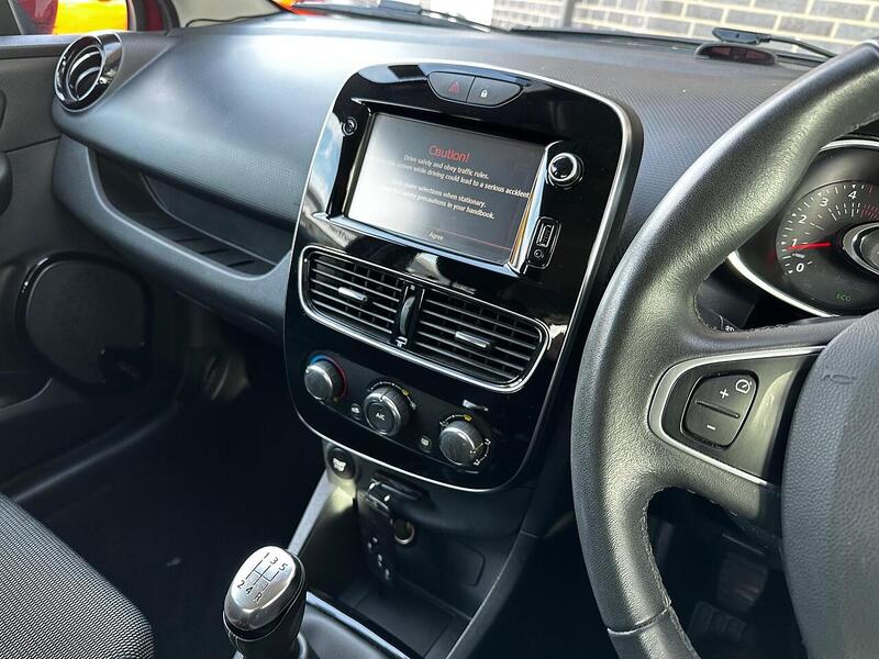 Used Renault Clio 2017 for sale - 77132473: Photo 21
