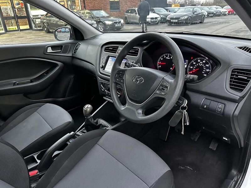 Used Hyundai i20 2018 for sale - 77437858: Photo 10