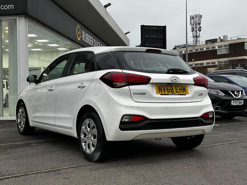 Used Hyundai i20 2018 for sale - 77437858: Photo 4
