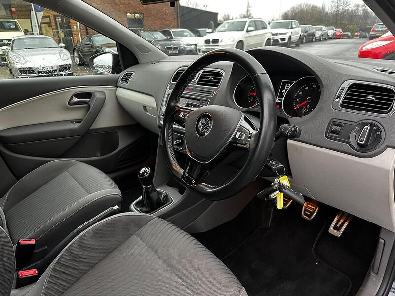 Used Volkswagen Polo 2015 for sale - 77418360: Photo 10