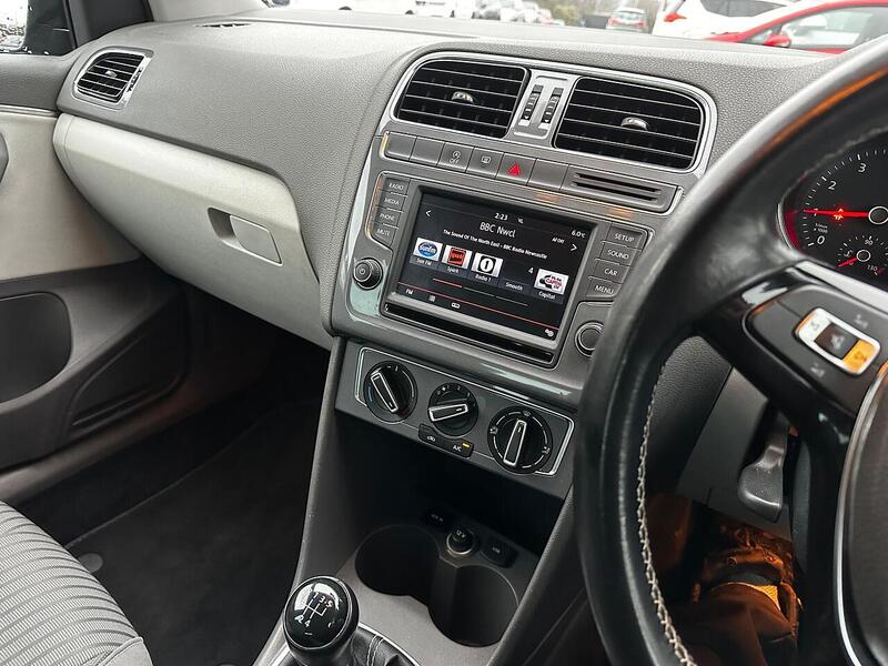 Used Volkswagen Polo 2015 for sale - 77418360: Photo 11