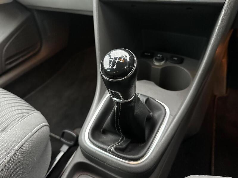 Used Volkswagen Polo 2015 for sale - 77418360: Photo 12