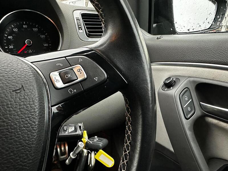 Used Volkswagen Polo 2015 for sale - 77418360: Photo 16