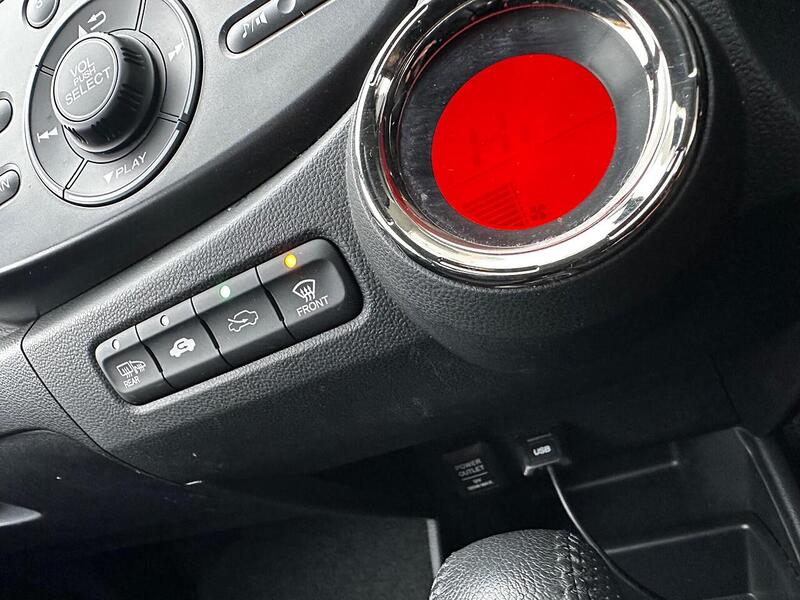 Used Honda Jazz 2015 for sale - 77640150: Photo 19