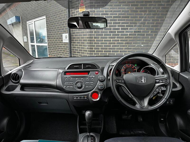 Used Honda Jazz 2015 for sale - 77640150: Photo 9