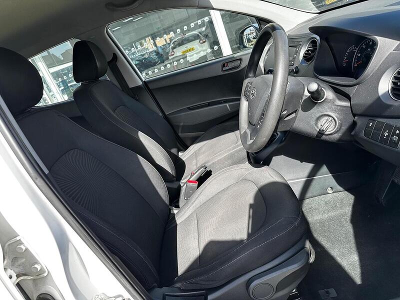 Used Hyundai i10 2017 for sale - 78065138: Photo 12