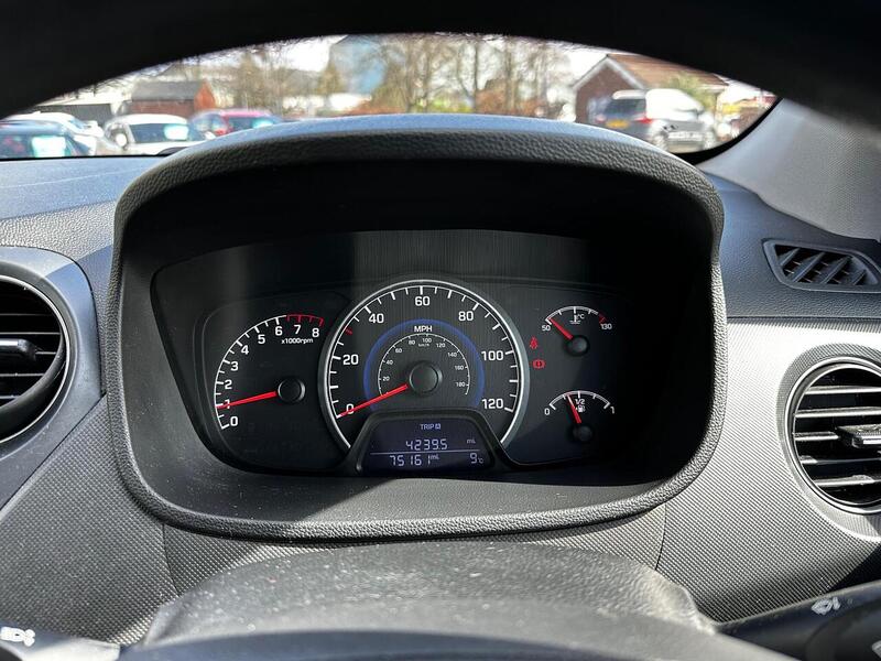 Used Hyundai i10 2017 for sale - 78065138: Photo 21