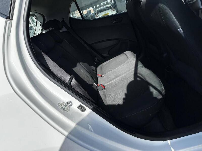 Used Hyundai i10 2017 for sale - 78065138: Photo 28