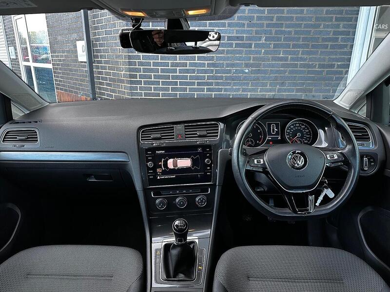 Used Volkswagen Golf 2018 for sale - 77129112: Photo 8