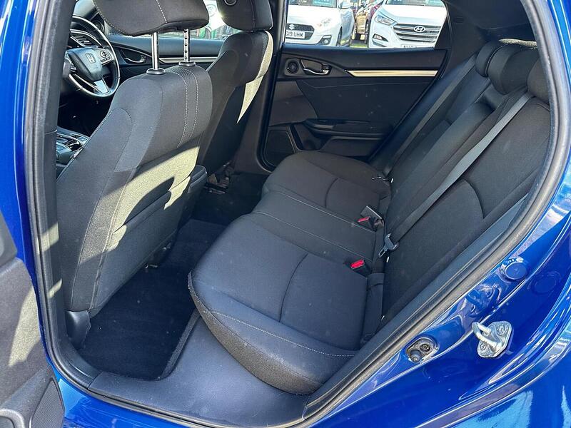 Used Honda Civic 2017 for sale - 77947090: Photo 12