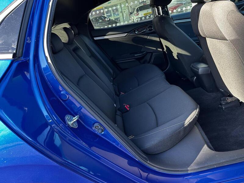 Used Honda Civic 2017 for sale - 77947090: Photo 13