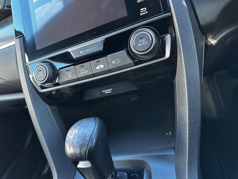 Used Honda Civic 2017 for sale - 77947090: Photo 26