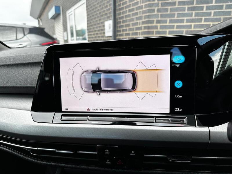 Used Volkswagen Golf 2023 for sale - 77132463: Photo 24