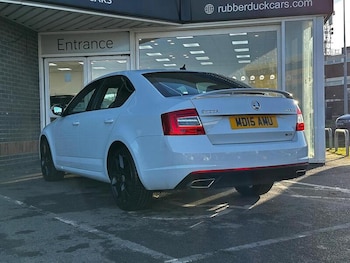 Used Skoda Octavia 2015 for sale - 77132572: Photo