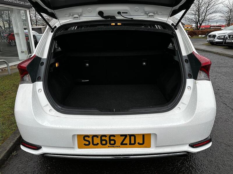 Used Toyota Auris 2017 for sale - 78065140: Photo 22