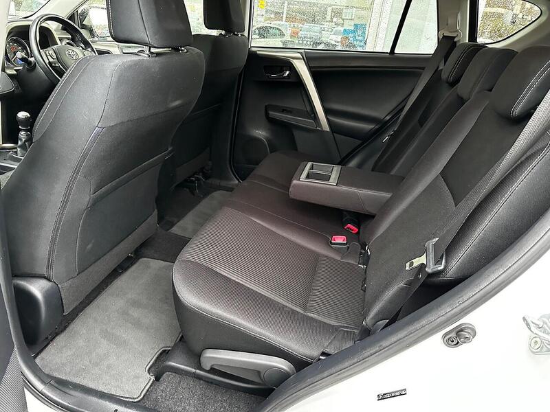 Used Toyota RAV4 2014 for sale - 77288650: Photo 14