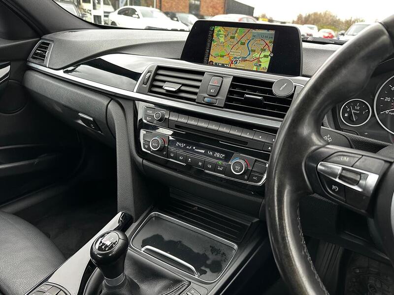 Used BMW 3 Series 2017 for sale - 77640131: Photo 11