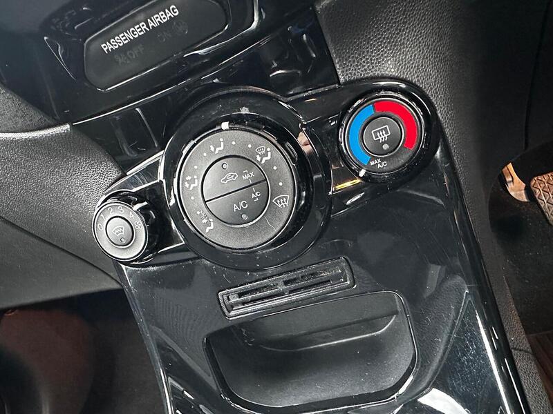 Used Ford Fiesta 2016 for sale - 77264105: Photo 23