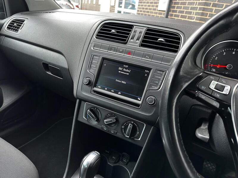 Used Volkswagen Polo 2017 for sale - 77508143: Photo 10